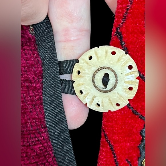 Unique and beautiful jacket. Woman size large - perfect fall fashion​ - Picture 4 of 8